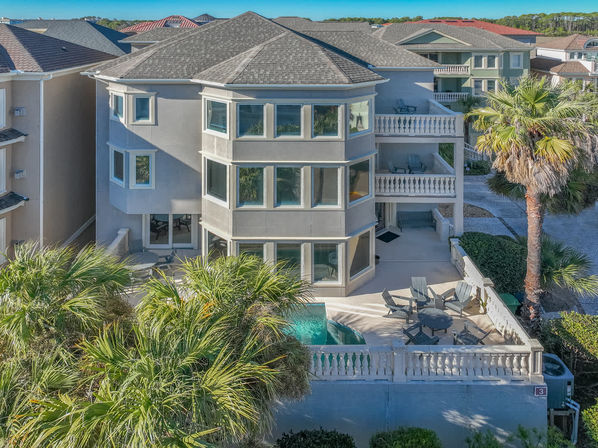 Luxury 7BR Rental with Ocean Views & Private Pool image 50