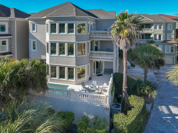 Luxury 7BR Rental with Ocean Views & Private Pool image 60