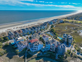 Luxury 7BR Rental with Ocean Views & Private Pool image 5