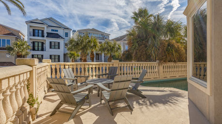 Luxury 7BR Rental with Ocean Views & Private Pool image 52