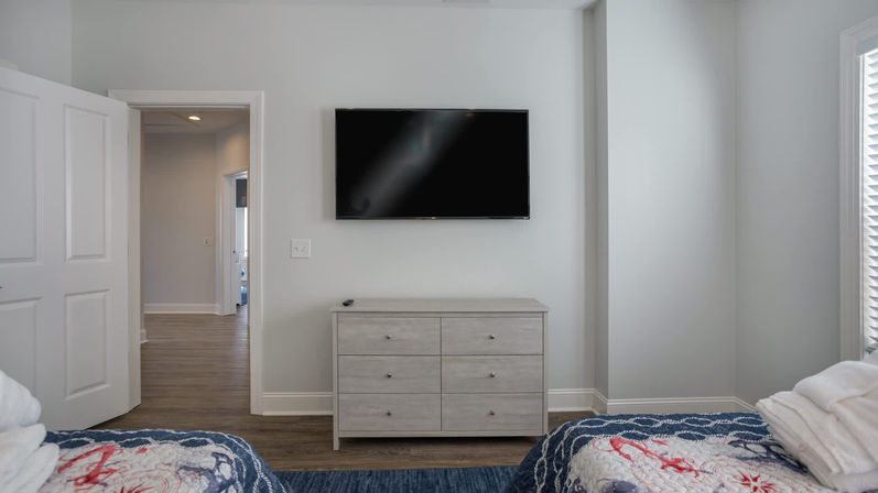 Luxury 7BR Rental with Ocean Views & Private Pool image 40