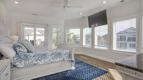Luxury 7BR Rental with Ocean Views & Private Pool image 30