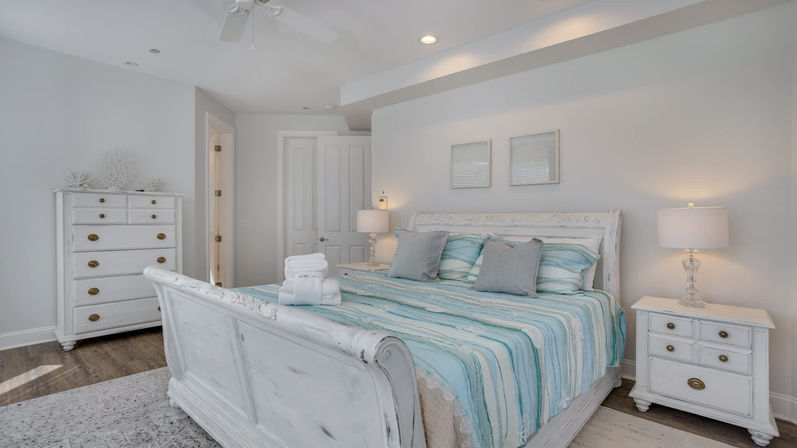 Luxury 7BR Rental with Ocean Views & Private Pool image 85