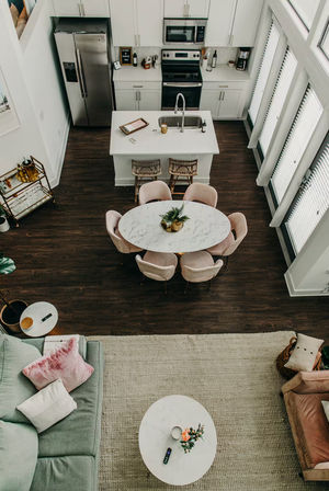 The Beverly Suite: Broadway Condo with Retro-Glam Design image 12