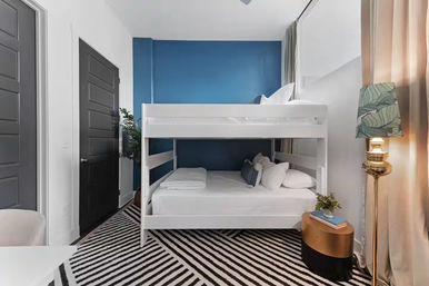 The Beverly Suite: Broadway Condo with Retro-Glam Design image 14