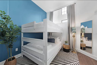The Beverly Suite: Broadway Condo with Retro-Glam Design image 5