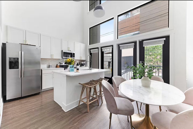 The Beverly Suite: Broadway Condo with Retro-Glam Design image 19