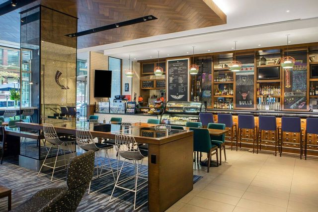 The Chicago Hotel Collection Magnificent Mile Hotel & Suites image 3