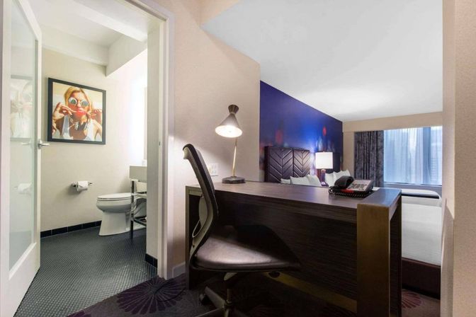 The Chicago Hotel Collection Magnificent Mile Hotel & Suites image 20
