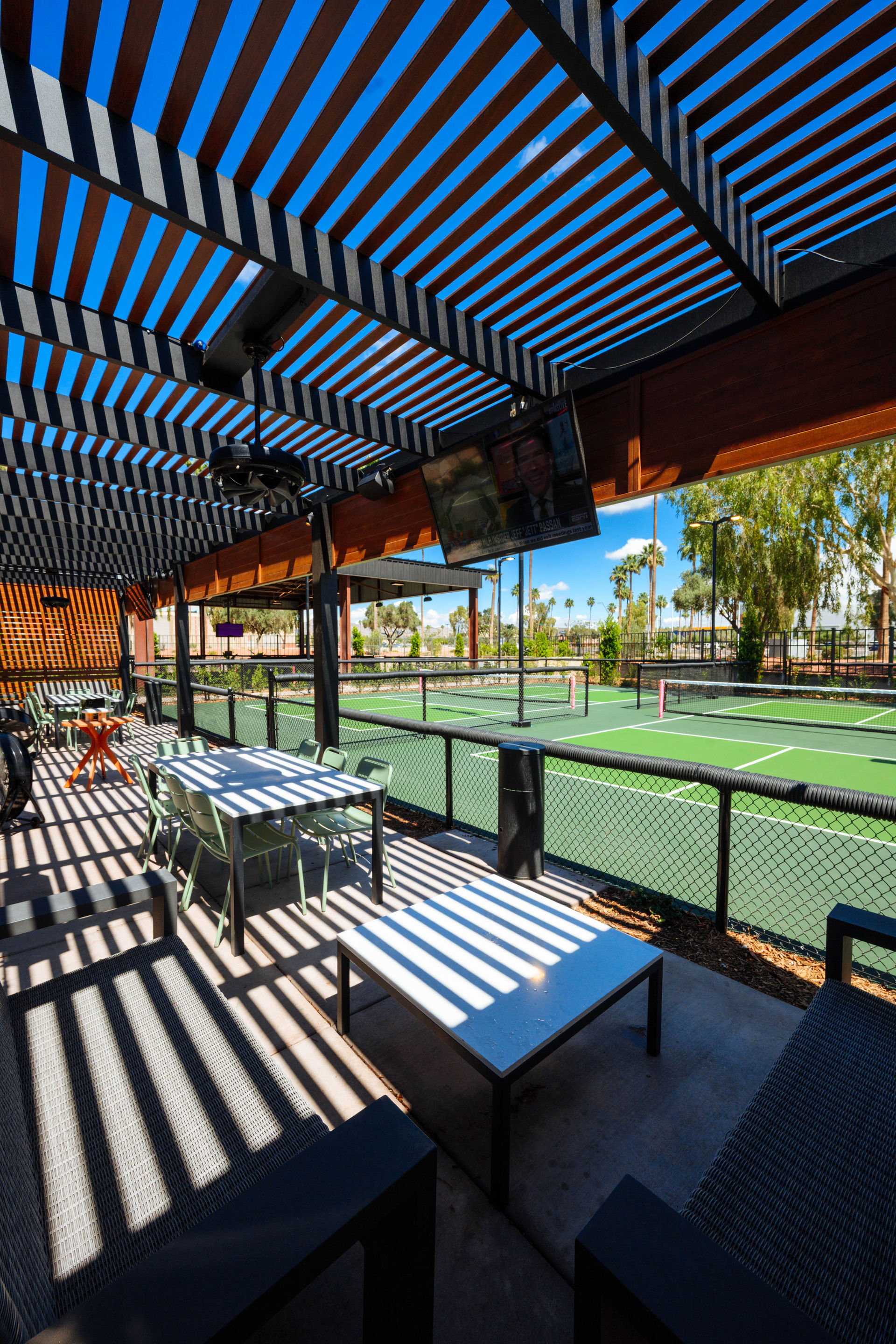 Eat, Drink, Meet & Dink at Electric Pickle image 2