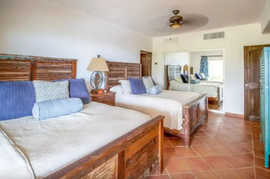 Superb 3-BR, 3-Bath Luxury Condo in San Jose del Cabo image 11