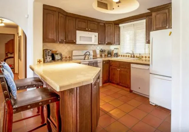 Superb 3-BR, 3-Bath Luxury Condo in San Jose del Cabo image 6