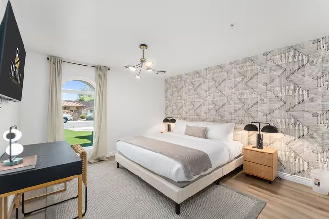 Villa Solara: Luxe Escape with Pool, Putting Green, Firepit Cabana, Gym & Game Room image 41