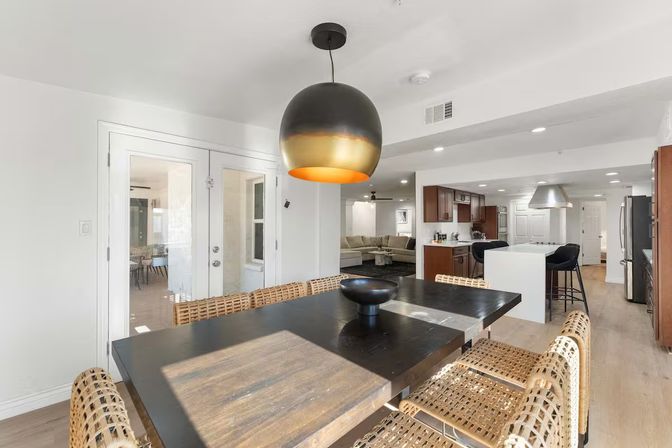 Villa Solara: Luxe Escape with Pool, Putting Green, Firepit Cabana, Gym & Game Room image 24