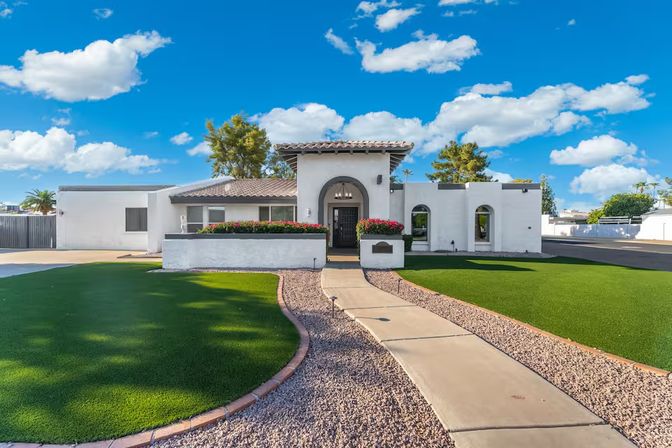 Villa Solara: Luxe Escape with Pool, Putting Green, Firepit Cabana, Gym & Game Room image 51