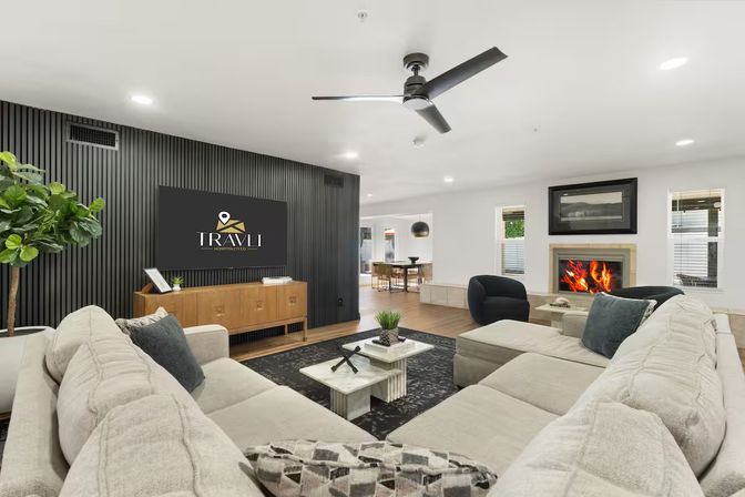 Villa Solara: Luxe Escape with Pool, Putting Green, Firepit Cabana, Gym & Game Room image 9