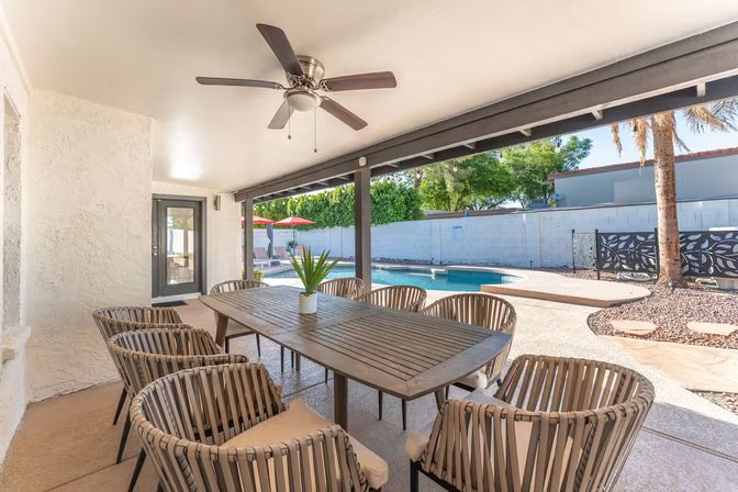 Villa Solara: Luxe Escape with Pool, Putting Green, Firepit Cabana, Gym & Game Room image 45