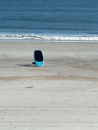 Thrilling Efoil Experience: Learn to Ride Above the Waves! image 2