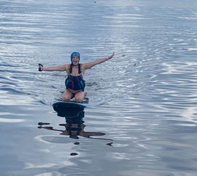Thrilling Efoil Experience: Learn to Ride Above the Waves! image 5