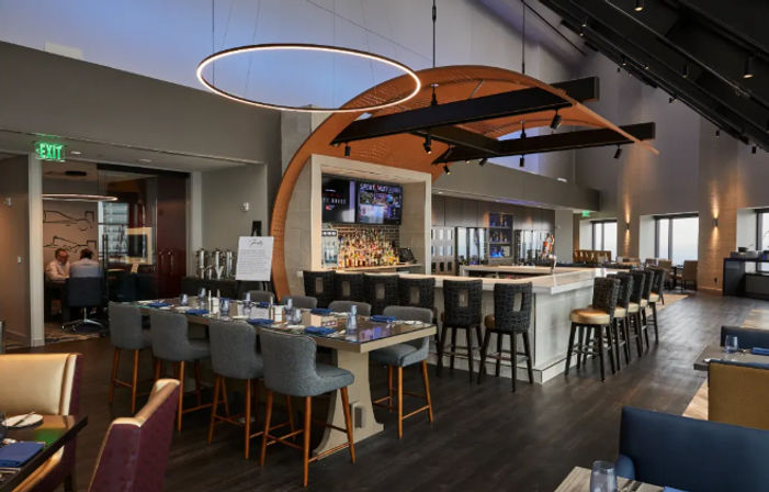 Dining Experience at Skyline Club: Best Views in the City for Date Nights & Celebrations image 6