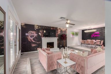 Love Oasis II: Luxury Vacation Home with Pool + Spa, Chic Decor & Secret Photo Booth image 19