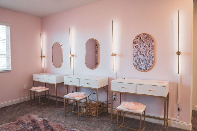 The Bachelorette Paradise I: Chic Getaway for 8 Guests image 32