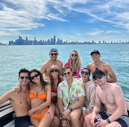35' Sea Ray SLX Yacht Charter on Lake Michigan with Chicago Skyline Views image 3