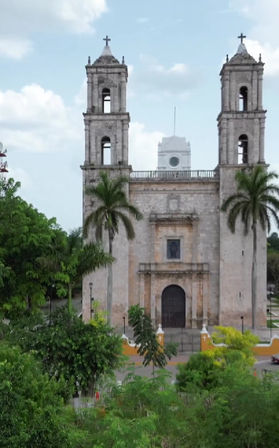 Discover the Yucatan's Fascinating Center: Guided Tour to Chichen Itza, Cenote Ik Kil & Valladolid image 2