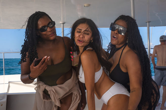 Party Cruise in Cancun: DJ, Sandbar Party & Open Unlimited Bar image 7