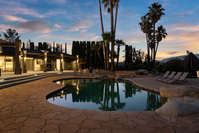 Wander Dia Del Sol: 7 BR Ranch-Style Retreat image 11