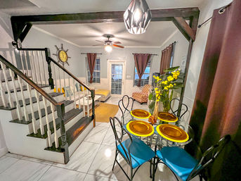 Ocean Front Private Estate: 7 Bedrooms & Pool (Sleeps 20) image 7
