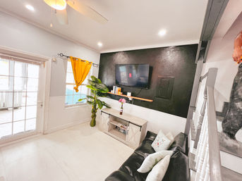 Ocean Front Private Estate: 7 Bedrooms & Pool (Sleeps 20) image 9