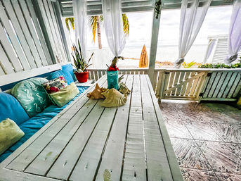 Ocean Front Private Estate: 7 Bedrooms & Pool (Sleeps 20) image 2