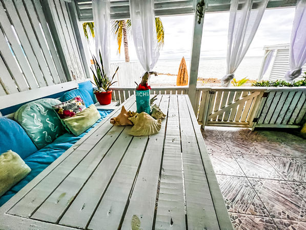 Ocean Front Private Estate: 7 Bedrooms & Pool (Sleeps 20) image 2