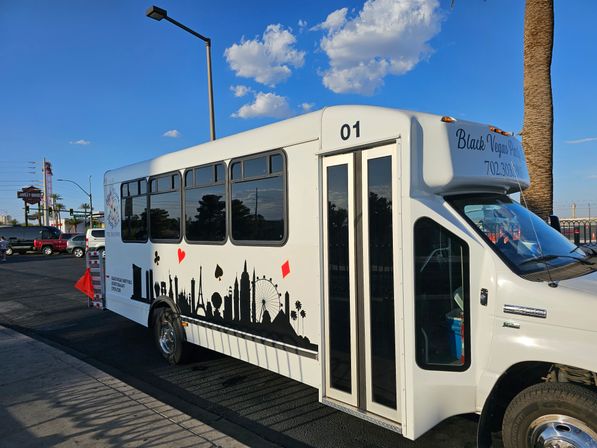 Ultimate Dinner & Club Party Bus: Eat, Ride, & Party All Night! image 3