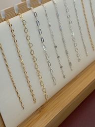 Mobile Permanent Jewelry Experience by Purely Linked image 12