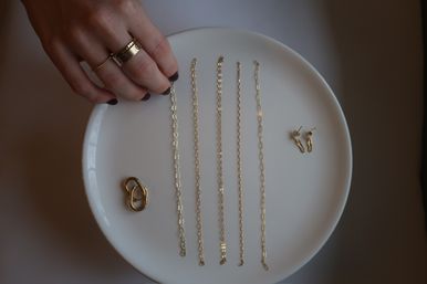 Mobile Permanent Jewelry Experience by Purely Linked image 4