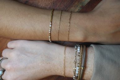 Mobile Permanent Jewelry Experience by Purely Linked image 11