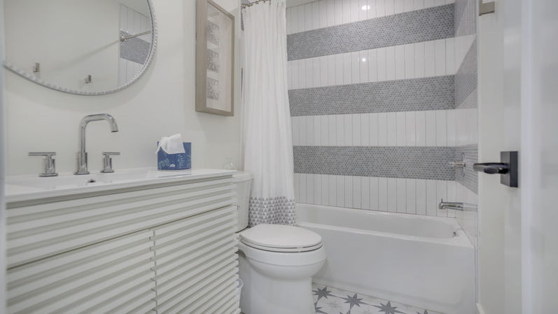 Fiddler's Cove Villa with Large Balcony & Walking Distance to the Beach image 17