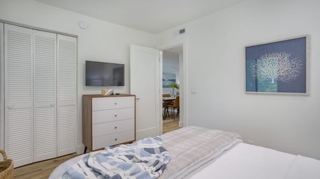 Fiddler's Cove Villa with Large Balcony & Walking Distance to the Beach image 10