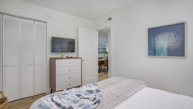 Fiddler's Cove Villa with Large Balcony & Walking Distance to the Beach image 10