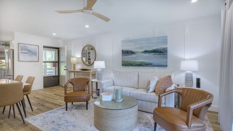 Fiddler's Cove Villa with Large Balcony & Walking Distance to the Beach image 2