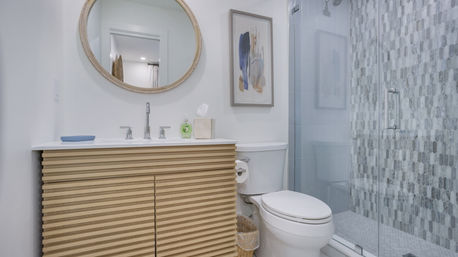 Fiddler's Cove Villa with Large Balcony & Walking Distance to the Beach image 5