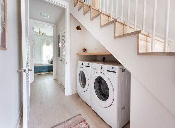 Designer 4-Bedroom House in the Heart of Downtown with Private Rooftop Terrace image 34