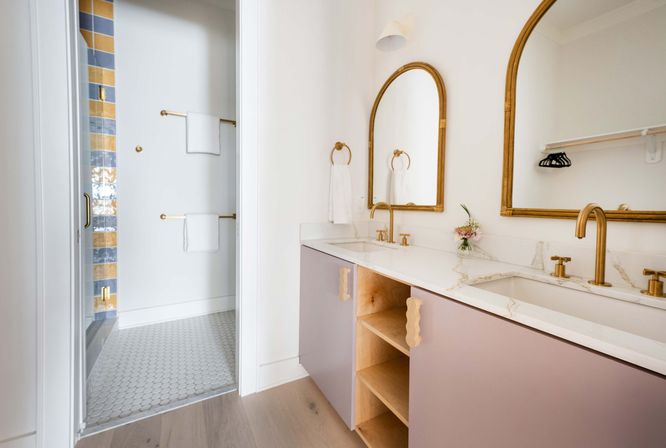Designer 4-Bedroom House in the Heart of Downtown with Private Rooftop Terrace image 28