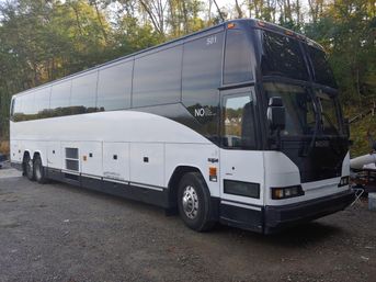 Party Buses in the Smoky Mountains: Wine & Moonshine Tours Daily image 10