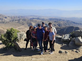 Joshua Tree Tours: Hikes, Trails, Rock Climbing, and Stunning Views image 1