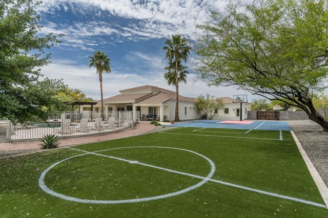 Paradise Heights Retreat: Luxe Hilltop Oasis with Pool, Views & Vibes image 4