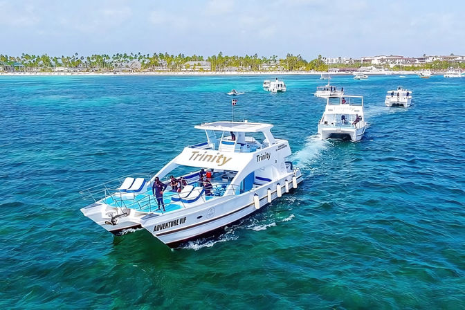 3-Hour Party Boat with Snorkeling, Music & Open Bar image 7