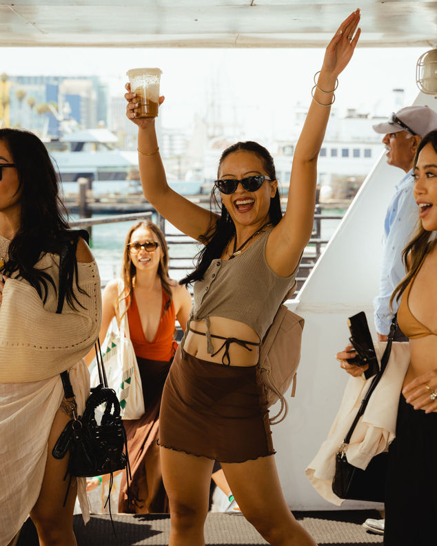 Thumbnail image for Get Brunchfaced on Party Boat: An All-Inclusive Brunch Experience Aboard a Private 47' Luxury Catamaran